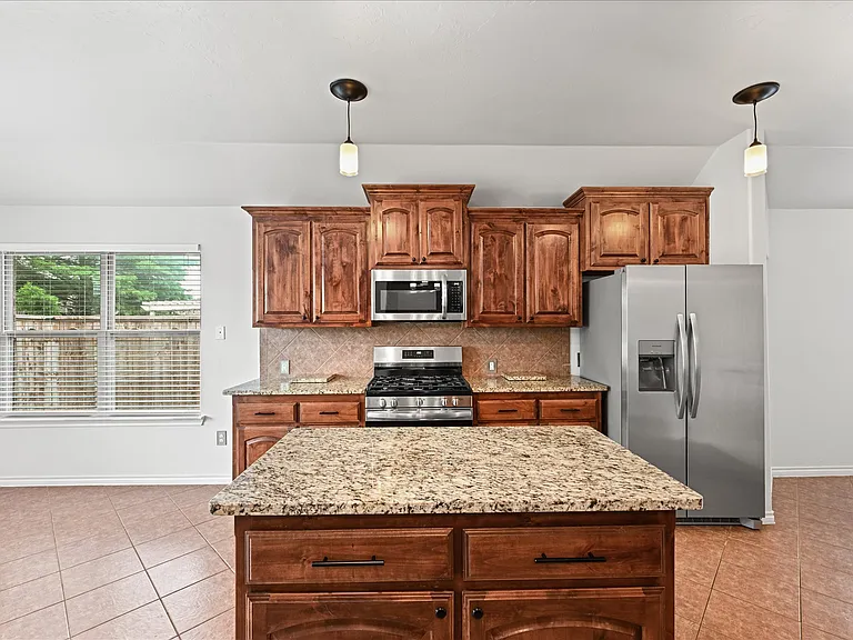8725 Pikes Peak Rd — Photo 30