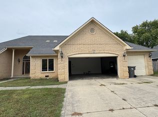 6010 Buck Trail Rd, Indianapolis, IN 46237