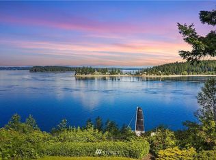 8549 Island View Ct NE, Olympia, WA 98506