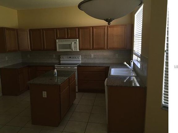 5th image of 30619 Latourette Dr