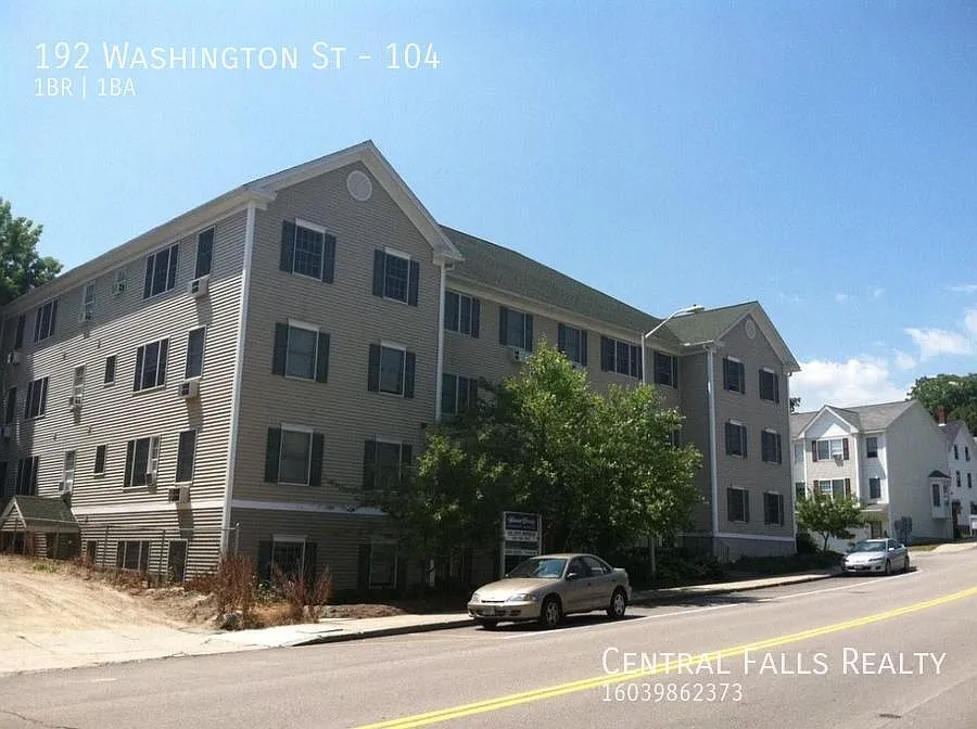 192 Washington St #104