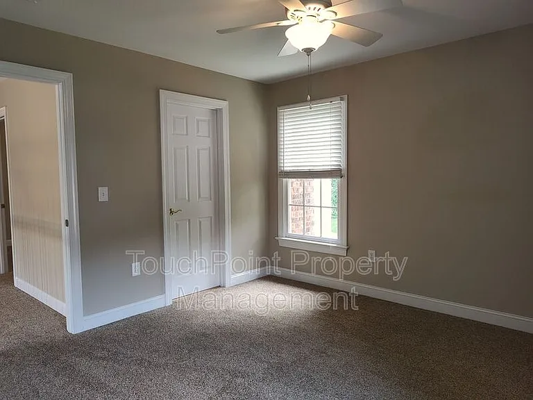 204 Limerick Dr — Photo 24