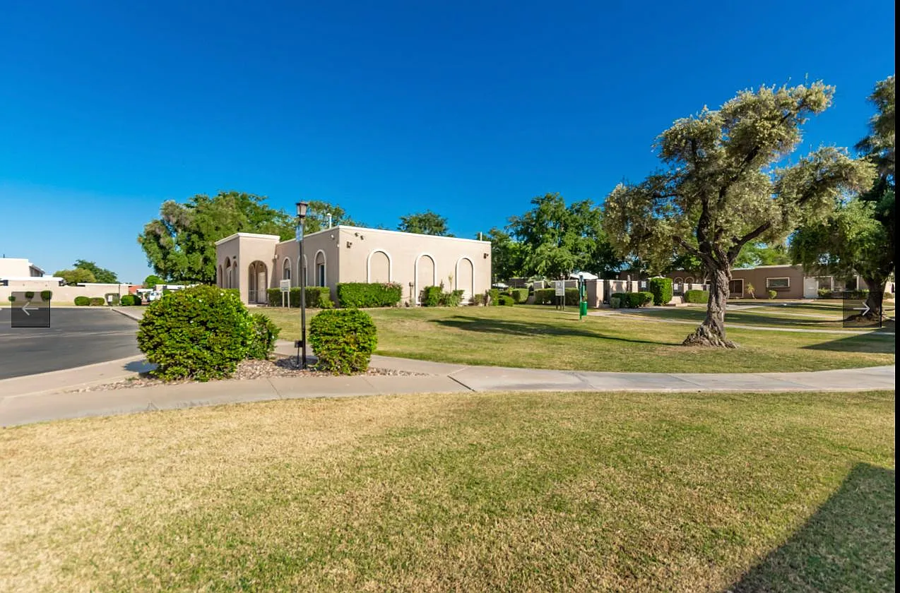 5885 E Thomas Rd — Photo 3