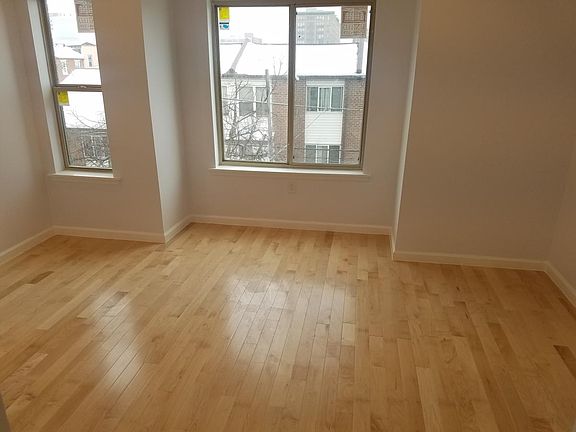 3rd image of 657 N 12th St Fl 2nd