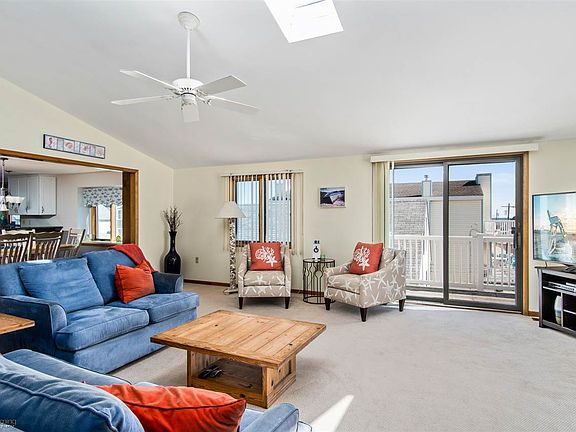 3rd image of 121 86th St Unit East