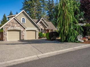 601 Meadow Dr, Nanaimo, BC V9K 2T2