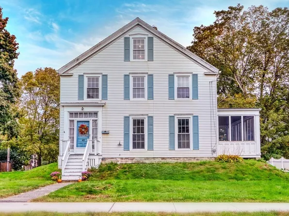 45 Ashland St, Melrose, MA 02176