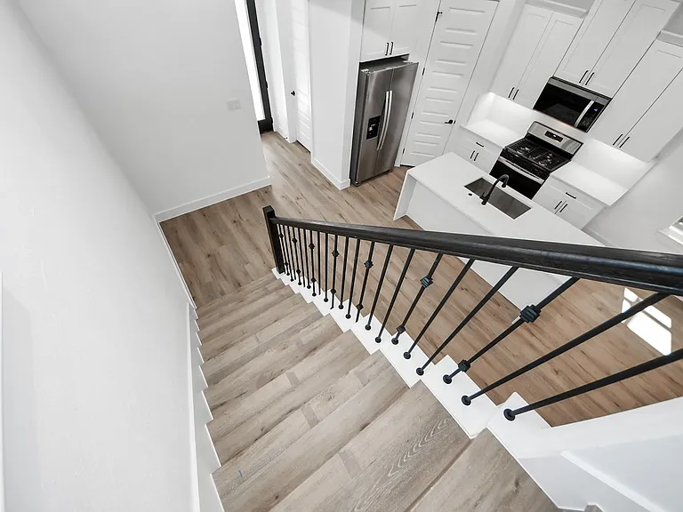 3310 Hardy St — Photo 13