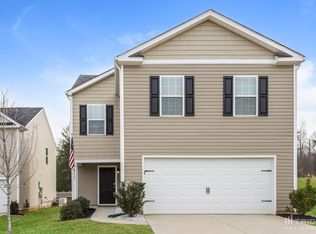 4415 Oak Pointe Dr, Winston Salem, NC 27105