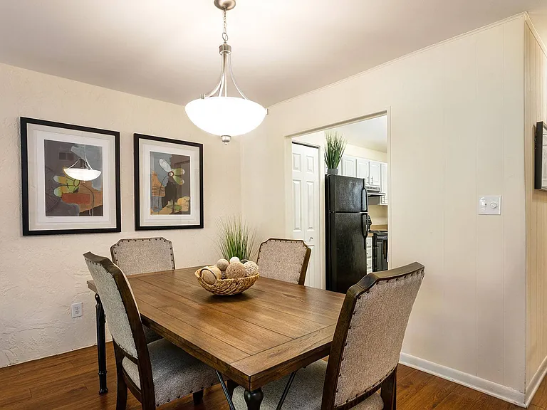 The Legacy Apartments — Photo 3