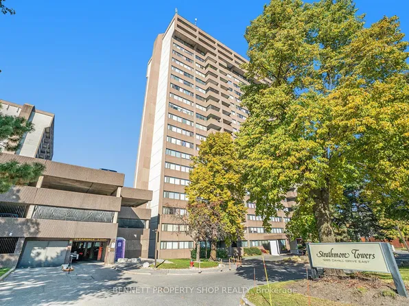 1285 Cahill Dr #204, Ottawa, ON K1V 9A7
