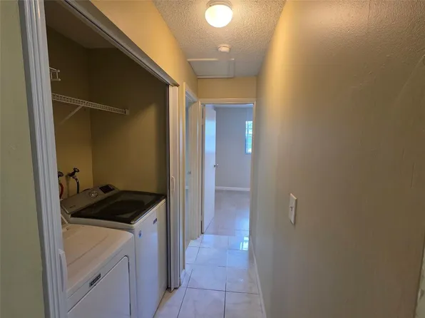 309 NE 169th St, North Miami Beach, FL 33162