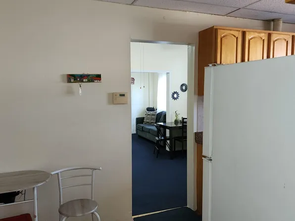 1614 Summit Avenue image 9 of 16