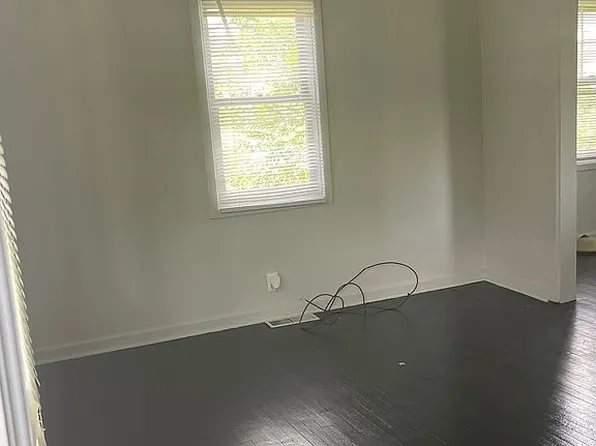 1009 W Rankin St, Flint, MI 48504