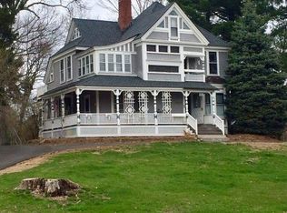 196 S Main St APT 2, Newmarket, NH 03857