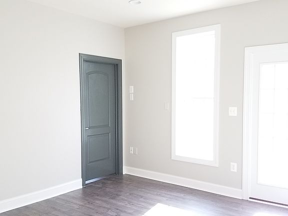 3rd image of 16051 Pitner St