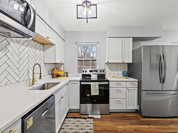4th image of 3669 Niles Ct