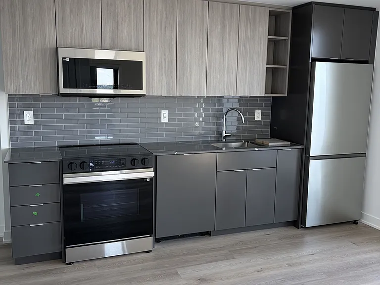 2075 Lakeshore Rd #2307 — Photo 5