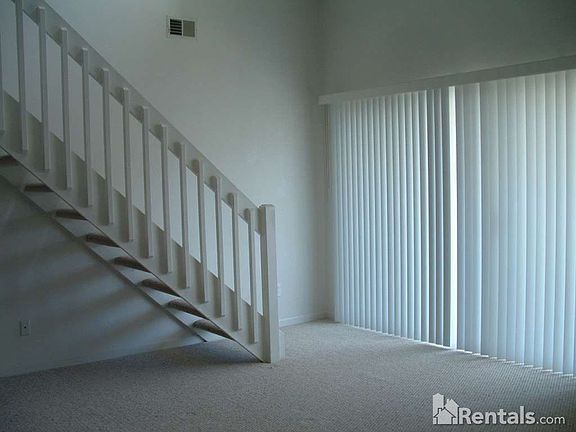 4th image of 2236 Lesner Cres APT 301