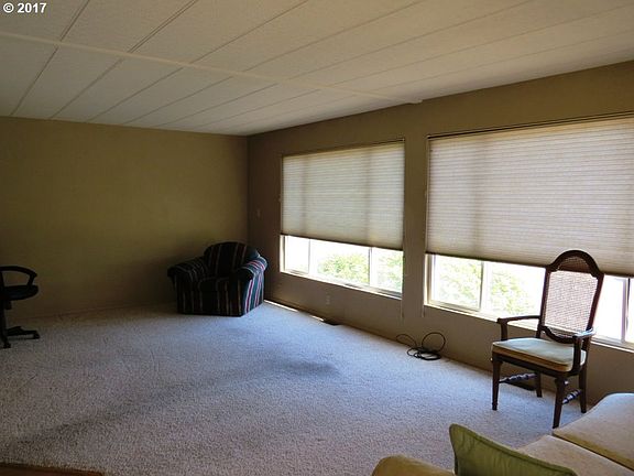 4th image of 1800 Lakewood Ct Spc 28