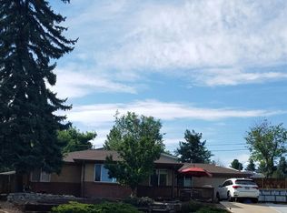 5559 Holland Dr, Arvada, CO 80002