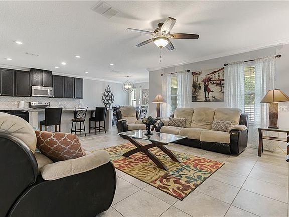 4th image of 2720 Stanwood Dr