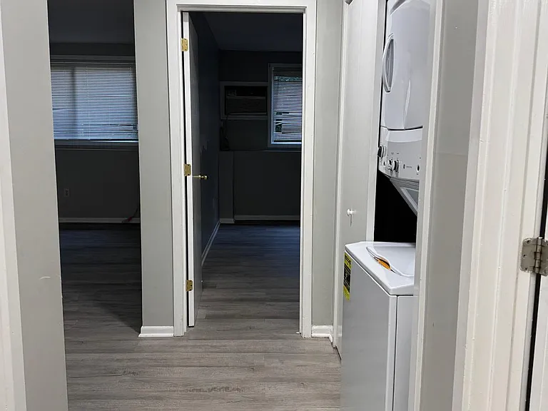 121 Cluff Crossing Rd #11 — Photo 17