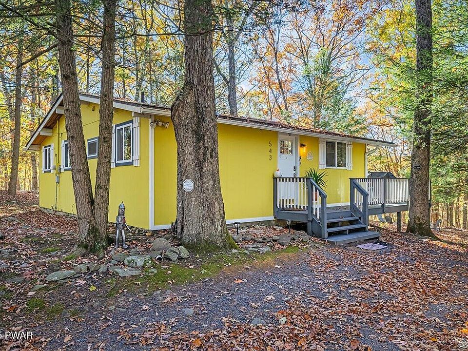 1st image of 543 Clubhouse Dr