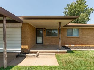 121 Larry Ave, Yukon, OK 73099