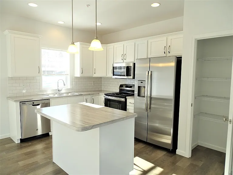 22 Glenbrook Ct — Photo 6