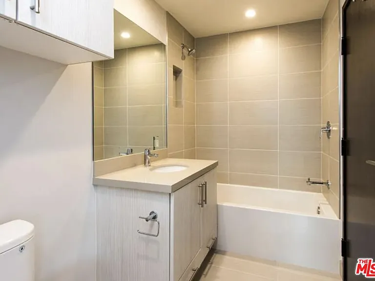 483 Washington Blvd #483 — Photo 3