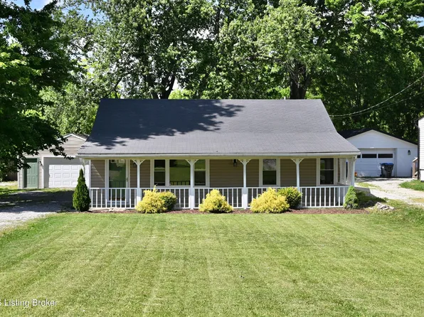 8817 Ferndale Rd, Louisville, KY 40291