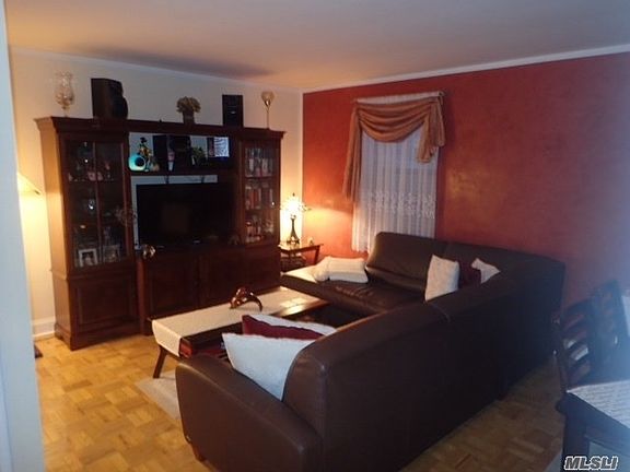 4th image of 62-15 53rd Ave APT 1G
