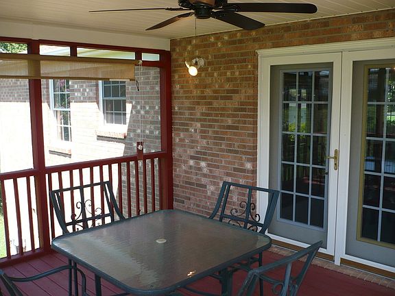 5th image of 175 Walker Ct