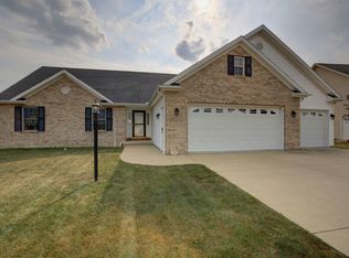 409 N Whitehead St, Tolono, IL 61880