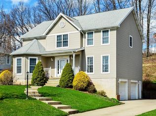 244 Fox Meadow Dr, Wexford, PA