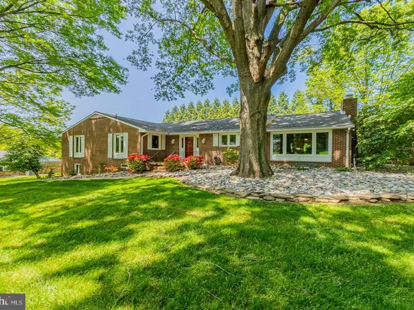 111 Quaker Hill Ln, Hockessin, DE 19707