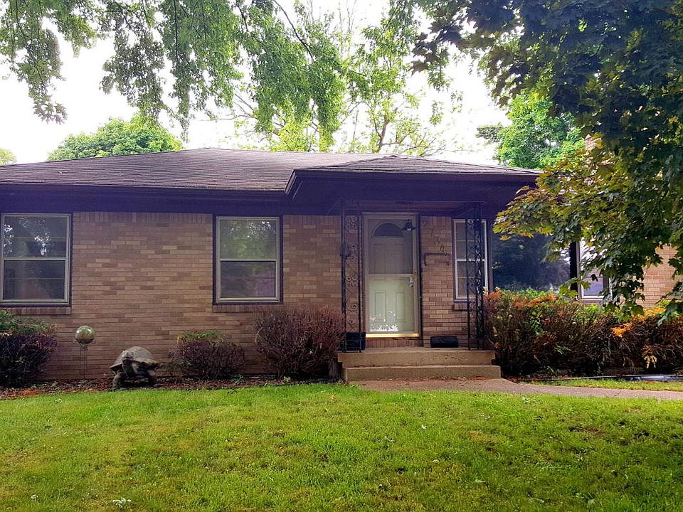 1st image of 2734 Rockwood Ct SW