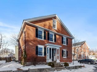 72 Grove St, Fitchburg, MA 01420