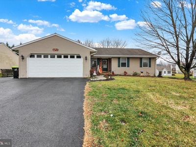 30 Village Dr, Newmanstown, PA, 17073