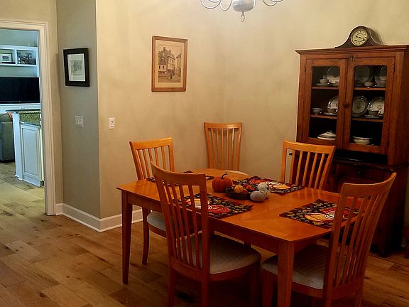 5th image of 5063 Windover Ln