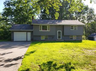 9 Knoll Cir, Jay, ME 04239