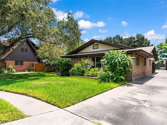 4th image of 1716 Lawndale Dr