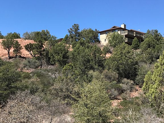 3rd image of 209 S Brassie Dr