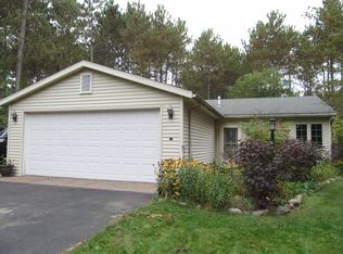 1084 Russell St, Kronenwetter, WI 54455