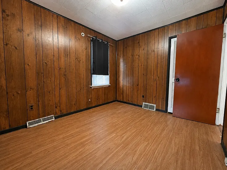 9297 Hartwell St — Photo 23
