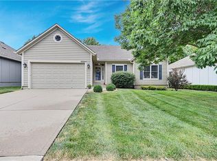 18294 W 155th Ter, Olathe, KS 66062