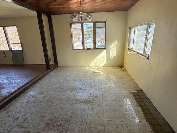 5th image of 169 Green Pond Rd