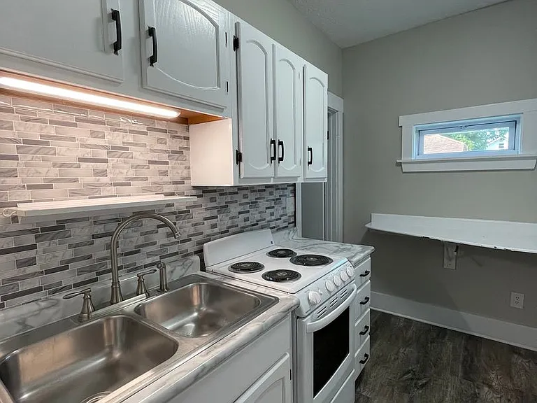 112 Lincoln St- Emulous — Photo 1