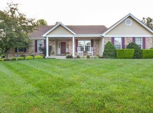5099 Country Club Dr, High Ridge, MO 63049